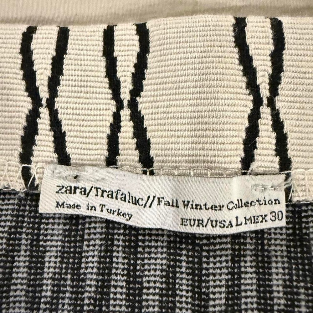 Zara Black White Geometric Knit Midi Skirt Slit Minimalist Y2K Office Siren - Picture 2 of 2